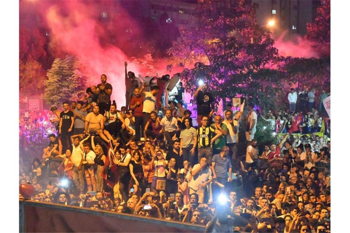 Istanbul-Wahl wird zur krachende Ohrfeigen für Erdogan Bei der Nachwahl lagen knapp 780.000 Stimmen zwischen Ekrem Imamoglu und Binali Yildirim. Foto: Onur Gunay/Imamoglu Media team