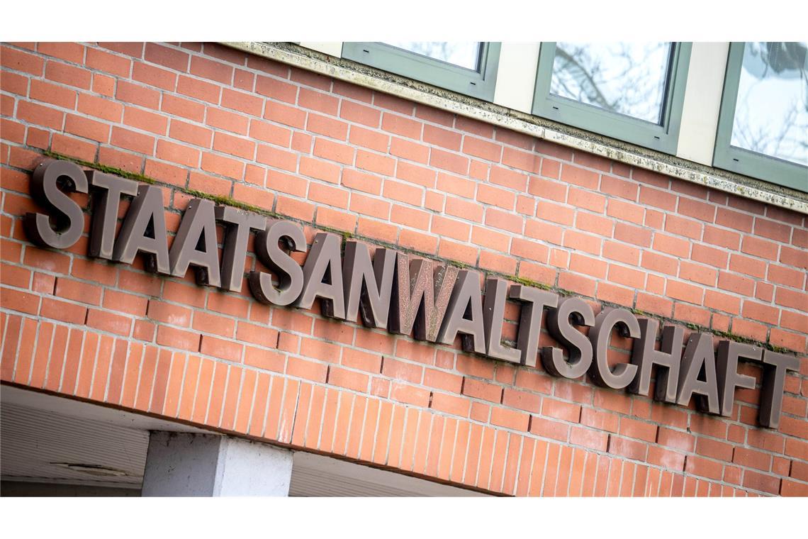 Jahrelange Vergewaltigungen? - Polizei räumt Fehler ein Bei der Staatsanwaltschaft Verden wird wegen möglicher jahrelanger Vergewaltigung einer Frau ermittelt. (Archivbild)