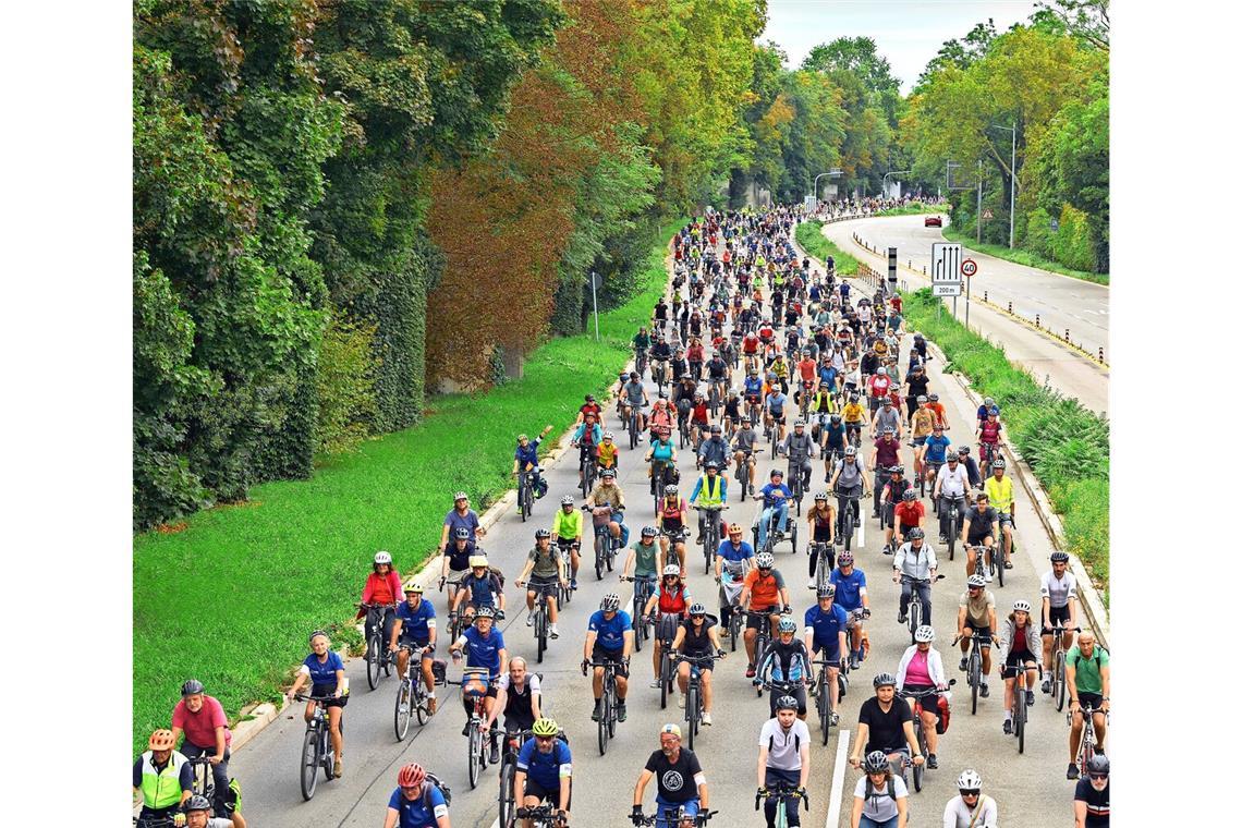 Straßensperrungen wegen Radsternfahrt