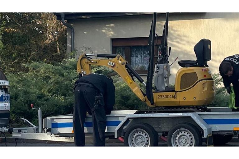 Bei der Suche nach Beweismitteln im Fall Rebecca setzte die Polizei auch einen Bagger ein.