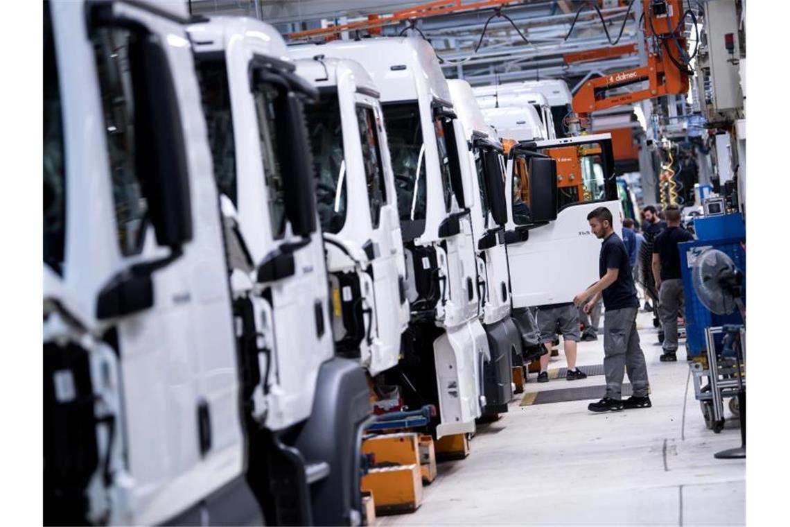 VW-Nutzfahrzeugholding Traton steigert Auftragseingang Bei der VW-Nutzfahrzeugholding Traton hat sich der gute Start ins Jahr auch beim Auftragseingang deutlich positiv niedergeschlagen. Foto: Sven Hoppe/dpa