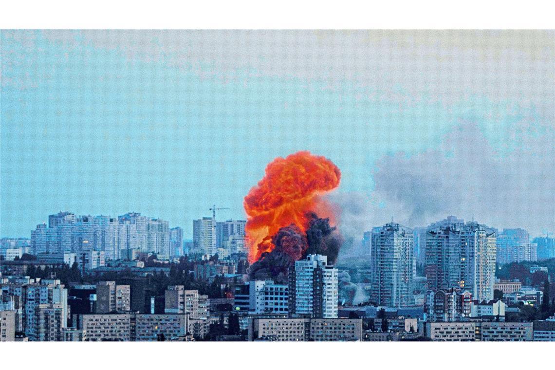 Bei einem Drohnenangriff in der Ukraine sind mehrere Menschen verletzt worden (Archivbild).