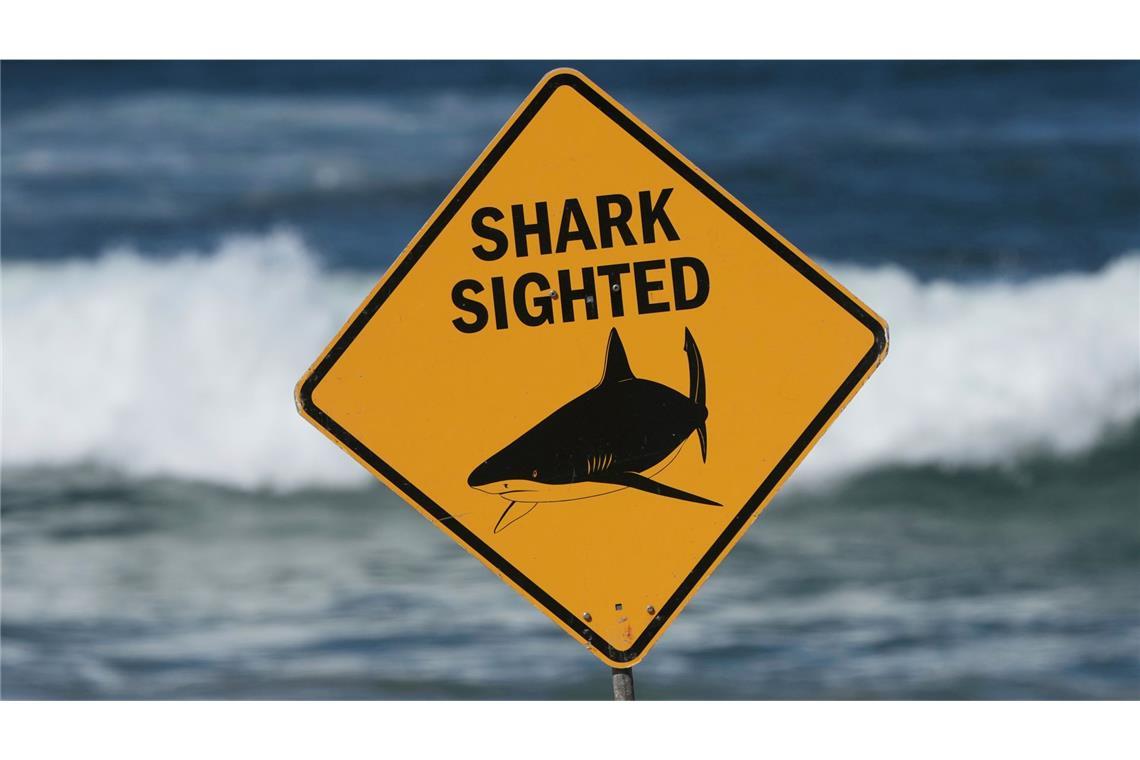 Bei einem Haiangriff vor der australischen Ostküste ist eine junge Schweizerin tödlich verletzt worden.