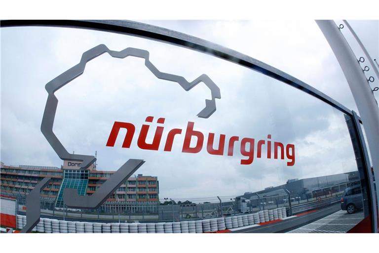 Bei einem Langstreckenrennen auf dem Nürburgring ist es zu einem Massenunfall gekommen (Symbolfoto).
