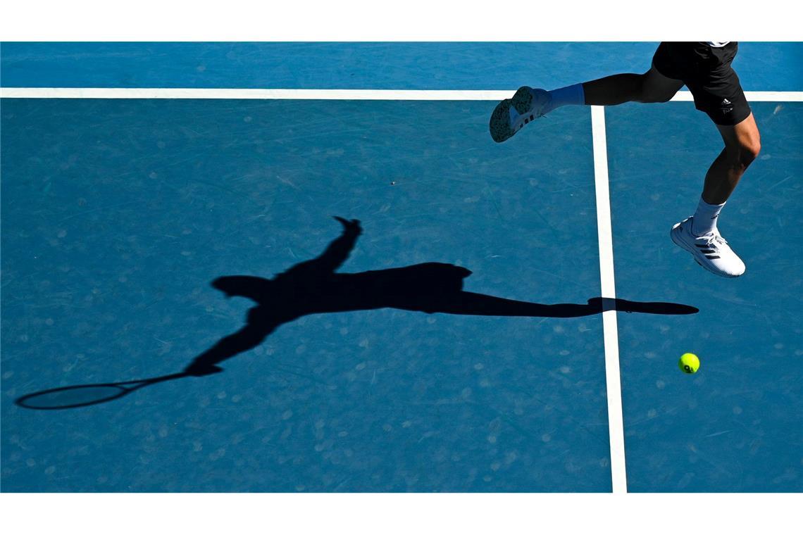 Bei einem Tennis-Turnier in den Vereinigten Arabischen Emiraten kam es zu einer Unterbrechung wegen einer Sicherheitswarnung. (Archivbild)