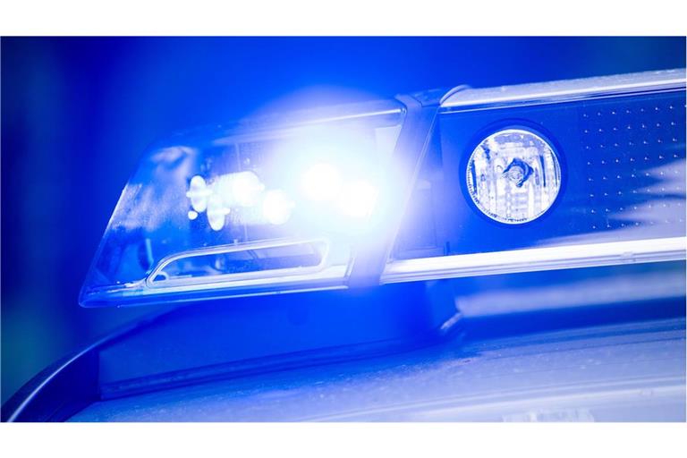 Bei einem Unfall ist eine Frau schwer verletzt worden (Symbolbild).