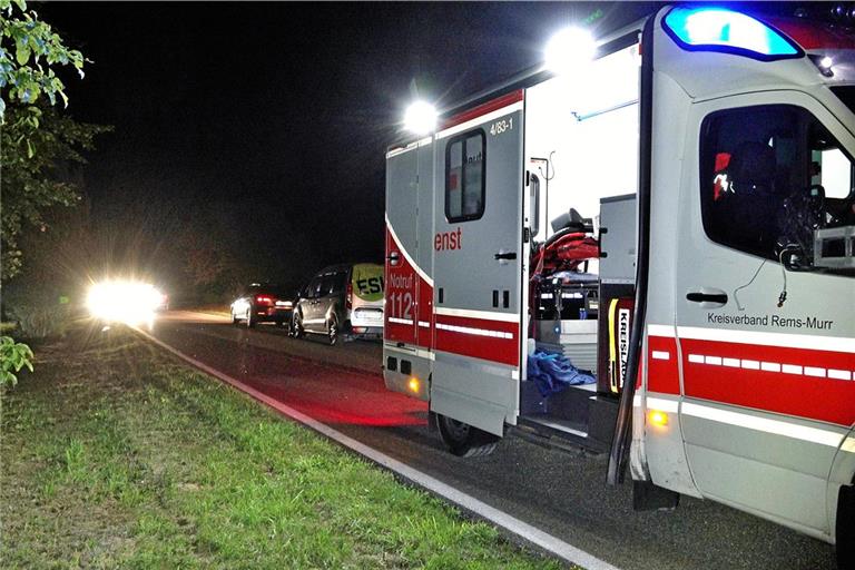 Bei einem Unfall nahe Kallenberg wurde ein Mann von einem Rettungswagen erfasst und schwer verletzt. Foto: 7aktuell.de | Kevin Lermer 