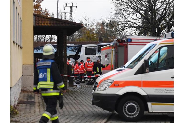 Bei einer Messerattacke im ICE Passau-Hamburg waren drei Menschen schwer verletzt worden. Foto: Angelika Warmuth/dpa