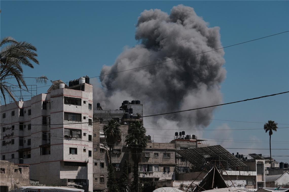 Netanjahu warnt Einwohner der Stadt Gaza: „verschwinden Sie" Bei israelischen Angriffen im Gazastreifen sind Berichten zufolge erneut Dutzende Palästinenser ums Leben gekommen (Archivbild).