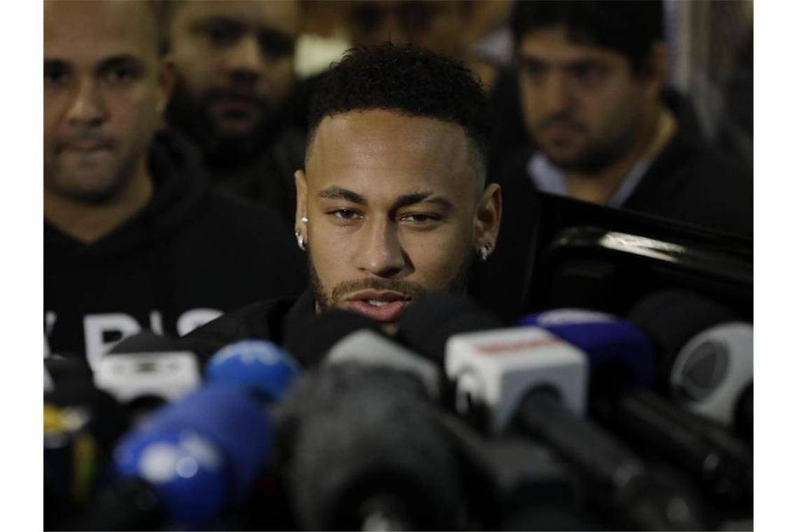 Bei Paris Saint-Germain hat Neymar noch einen Vertrag bis 2022. Foto: Leo Correa/AP