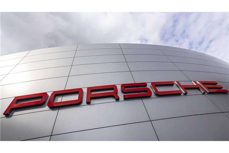 Bei Porsche verdienten knapp 10.000 Mitarbeiter mehr als 100.000 Euro im vergangenen Jahr.