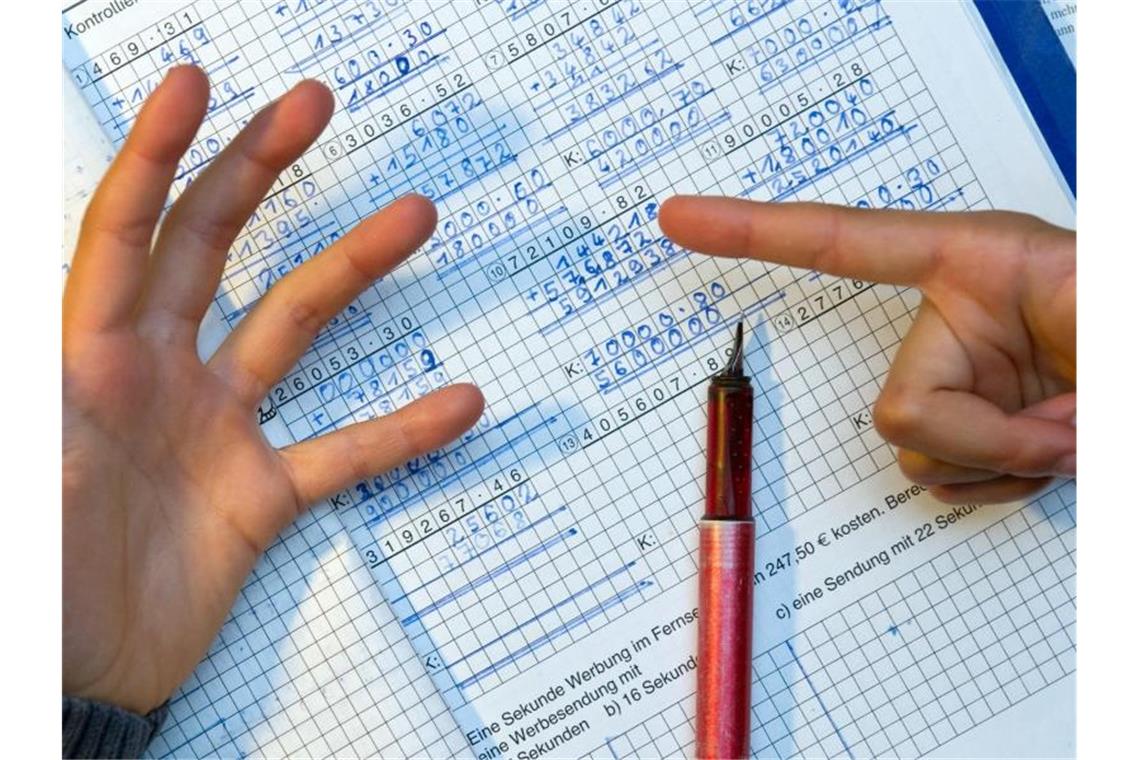 Lehrerverband: Milliarden für Schüler-Nachhilfe gebraucht Bei rund 1,5 Millionen Schülern ist durch die Corona-Krise ein stark erhöhter Förderbedarf entstanden. Foto: Patrick Pleul/dpa-Zentralbild/dpa