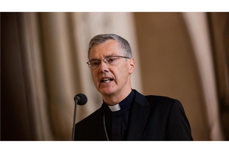 Bei seiner ersten Rede im Dom vor den Gläubigen: Heiner Wilmer.