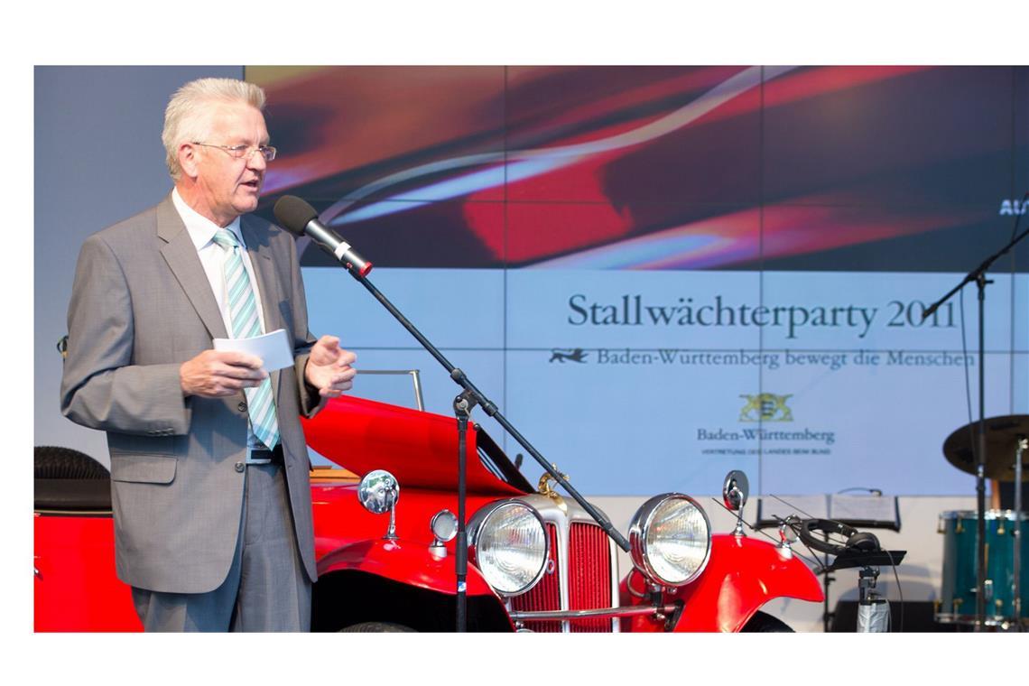 Kretschmanns letzte Party wird zum Schaulaufen für die Nachfolger in spe Bei seiner ersten Stallwächterparty als Ministerpräsident musste Winfried Kretschmann (Grüne) das Thema „Automobilsommer“ übernehmen...