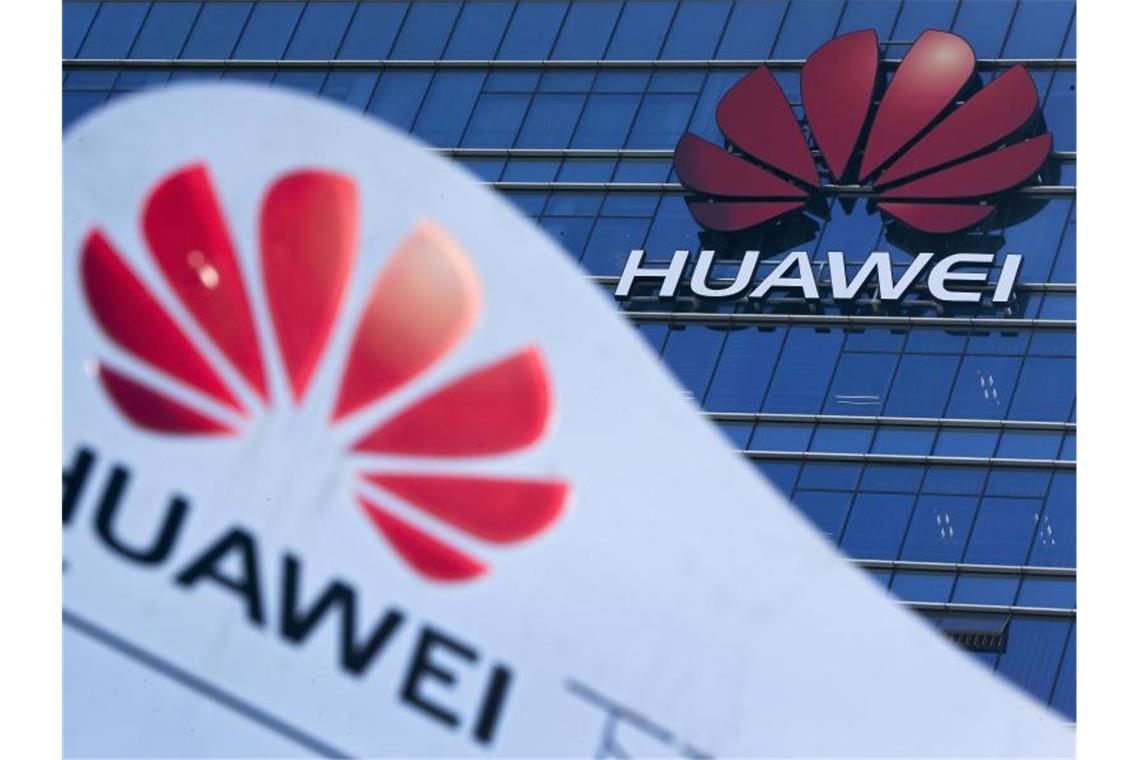 Bei seiner Netzwerktechnik ist Huawei sehr stark auf Chips aus den USA angewiesen. Foto: Andy Wong/AP