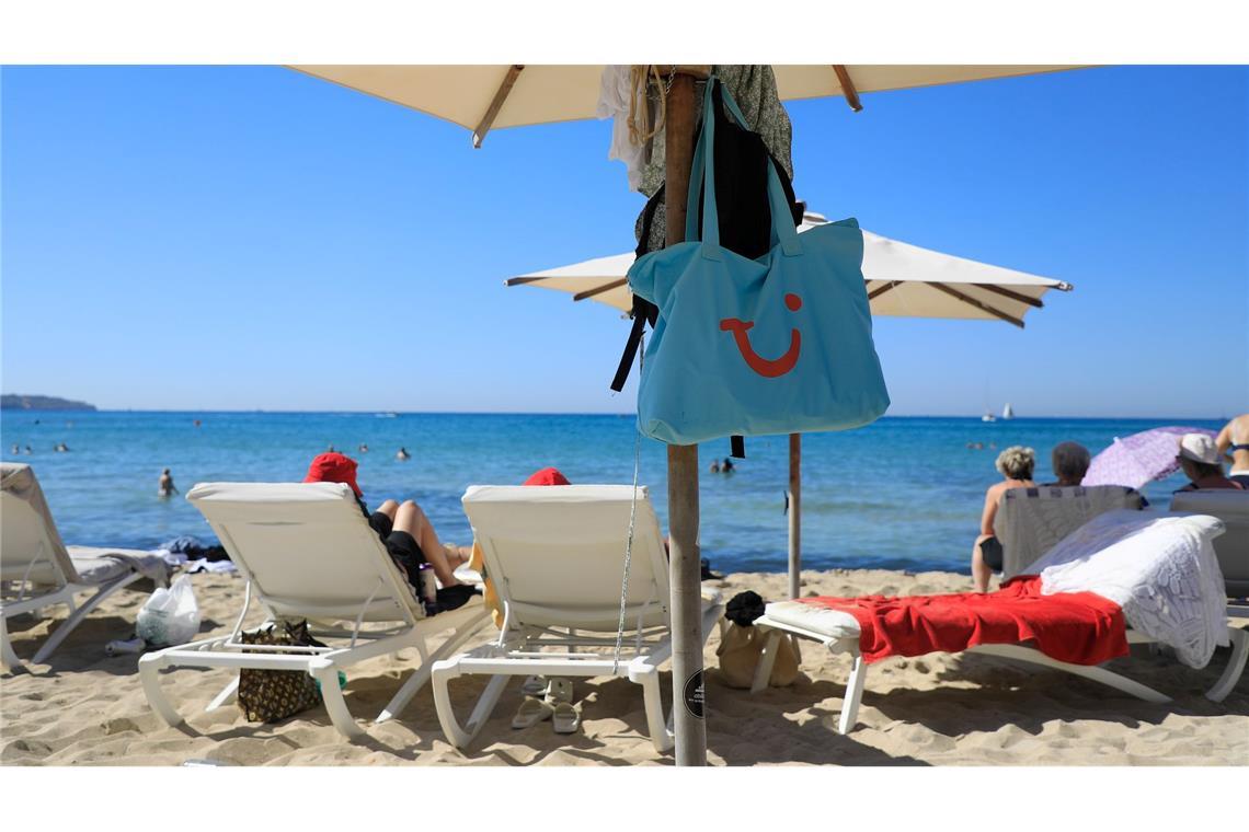 Bei Tui scheint die Sonne: Für das Quartal bis Ende Dezember legt der Reisekonzern gute Zahlen vor. (Archivbild)