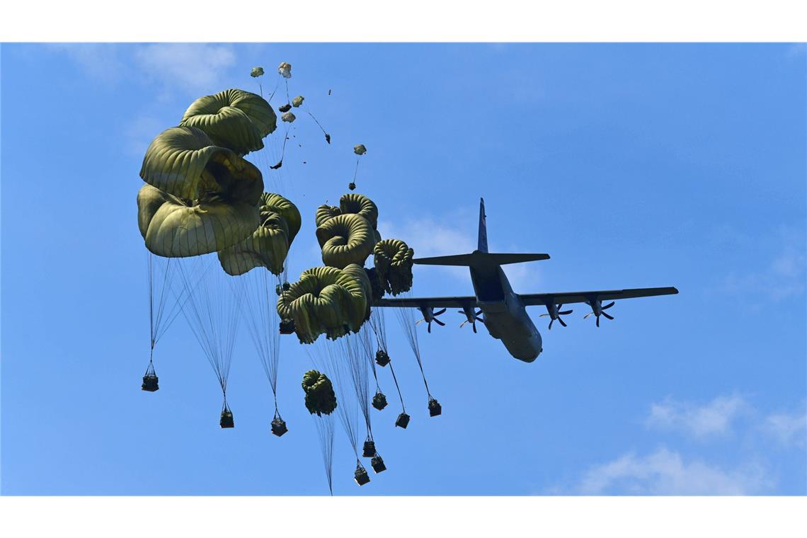 Bei Übungen der US Air Force – wie hier am 17. Mai 2022 im italienischen Pordenone – sieht alles ganz einfach aus. Doch ein Einsatz von US-Luftlandetruppen unter Kriegsbedingungen im Persischen Golf ist ein ganz anderes Kaliber.