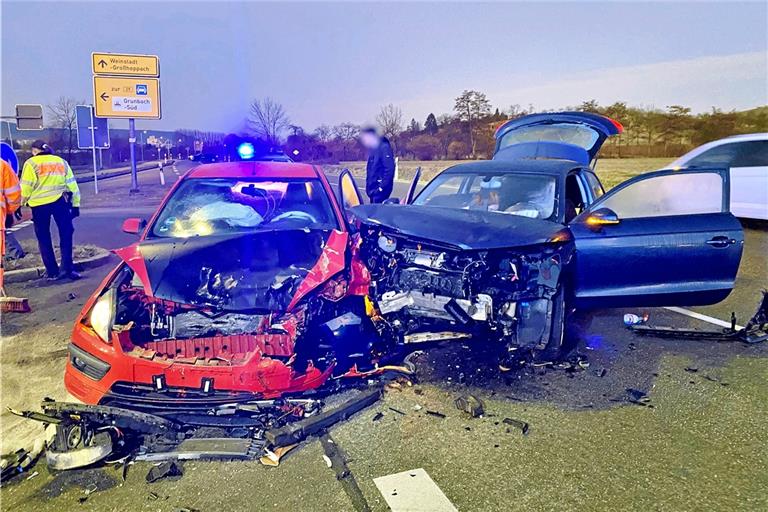 Beide Autos waren nach der Kollision nicht mehr befahrbar. Foto: 7aktuell.de/ Lermer