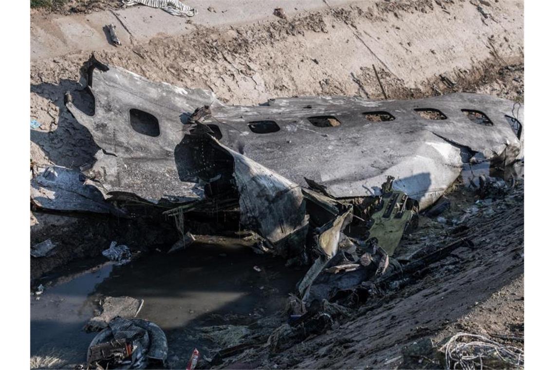 Verhaftungen nach Flugzeugabschuss im Iran Beim Abschuss der ukrainischen Passagiermaschine starben 176 Menschen. Foto: Aref Fathi/dpa