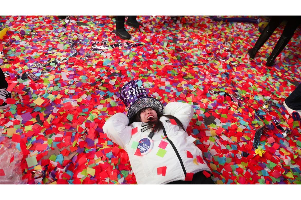 Beim Ball Drop auf dem Times Square in New York gab es wieder ausgelassene Stimmung.