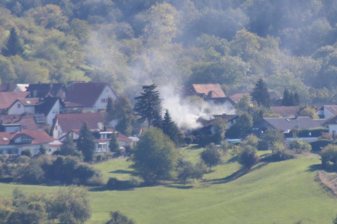 Hoher Schaden bei Kellerbrand Beim Brand eines Hauses in Rudersberg-Zumhof ist ein Schaden von rund 350000 Euro entstanden, so die ersten Schätzungen der Polizei. Foto: 7aktuell/Kevin Lermer