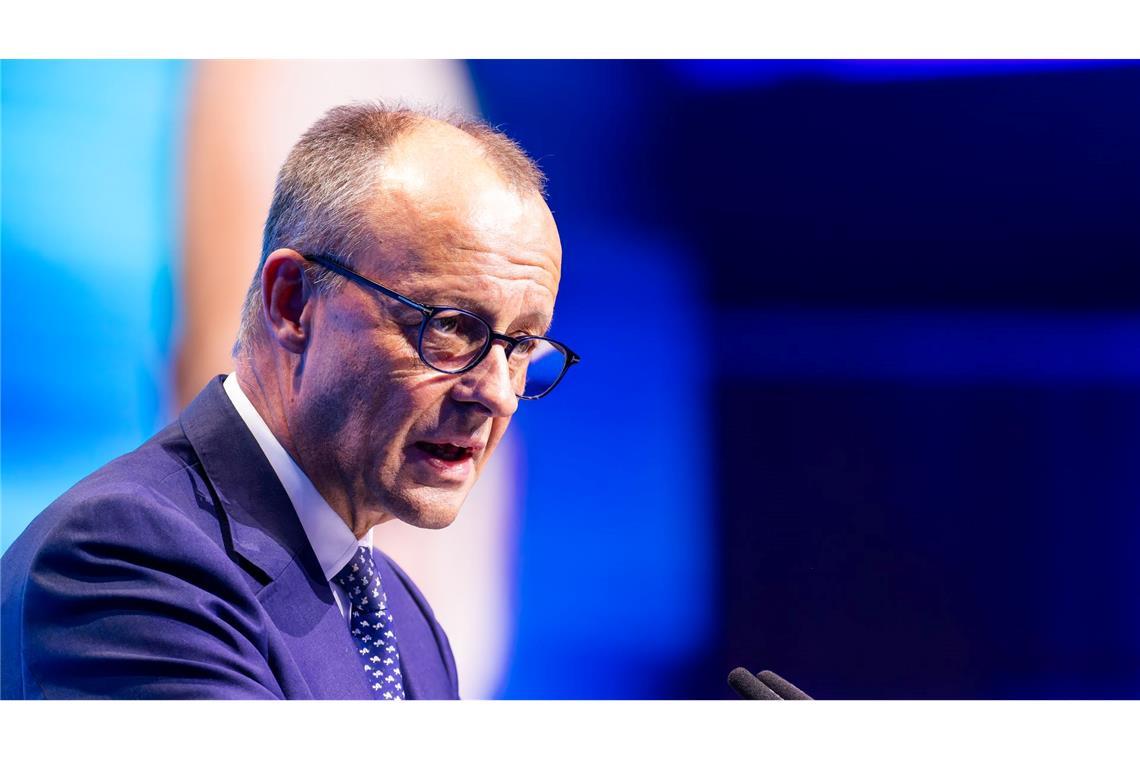 Beim Deutschlandtag der Jungen Union blies Kanzler Friedrich Merz (CDU) der Wind ins Gesicht. (Archivfoto)