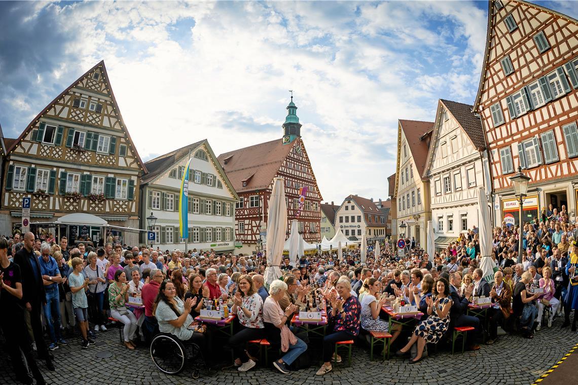Beim Eröffnung des 51. Backnanger Straßenfests im Jahr 2023 hat das Wetter mitgespielt. Archivfoto: Alexander Becher