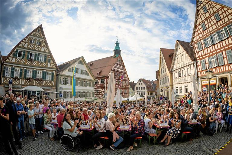 Beim Eröffnung des 51. Backnanger Straßenfests im Jahr 2023 hat das Wetter mitgespielt. Archivfoto: Alexander Becher