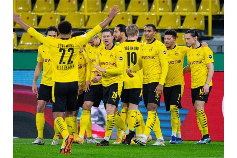 Beim FC Sevilla wollen die Dortmunder Profis das „wahre Gesicht“ des BVB zeigen. Foto: Guido Kirchner/dpa-Pool/dpa