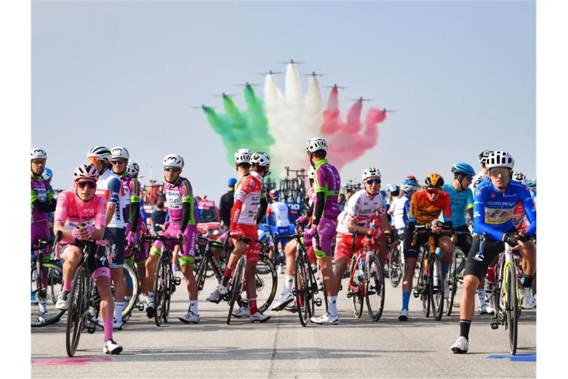 Beim Giro d’Italia hat es keine weiteren Corona-Fälle gegeben. Foto: Marco Alpozzi/LaPresse via ZUMA Press/dpa