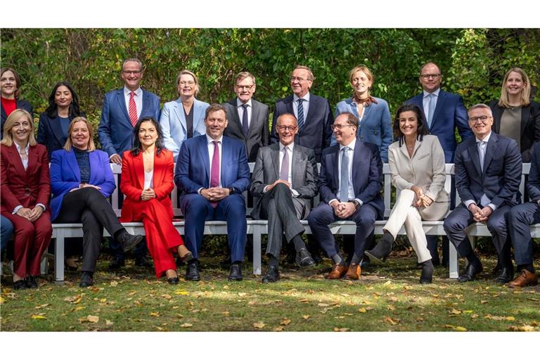 Beim Gruppenfoto fehlte Schnieder.