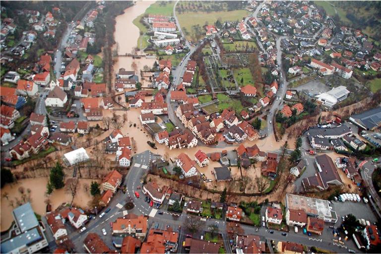Beim Hochwasser vom 13. Januar 2011 stand Unterweissach unter Wasser. Archivfoto: BKZ