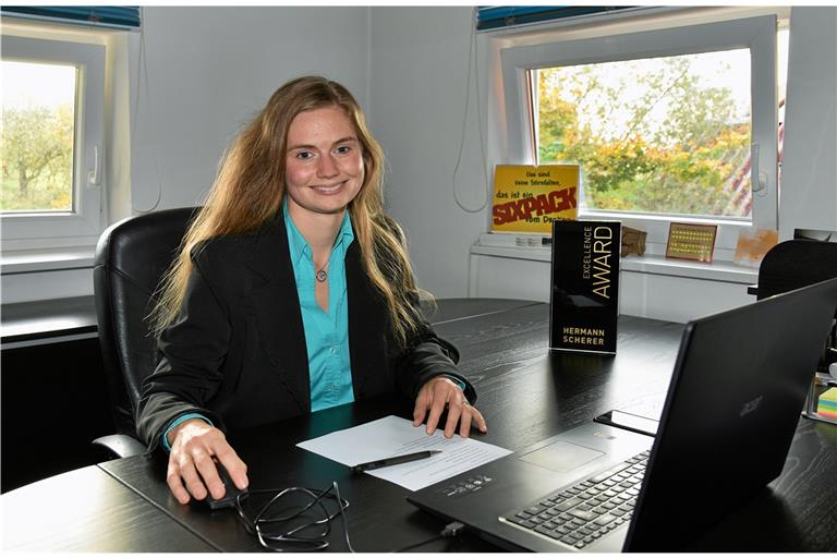 Beim Internationalen Speaker Slam ist Sabrina Stelly gegen 146 weitere Rednerinnen und Redner aus 18 Nationen angetreten. Foto: Tobias Sellmaier