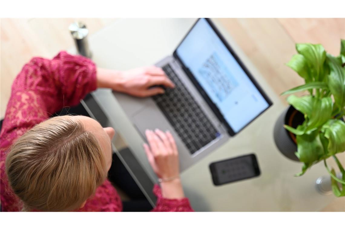 Beim Online-Shopping soll es leichter werden, die Bestellung rückgängig zu machen. (Illustration)