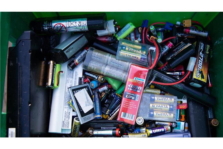 Beim Recycling werden wichtige Rohstoffe wiedergewonnen. In Zeiten der knappen Ressourcen ist das entscheidender Faktor für die Industrie.