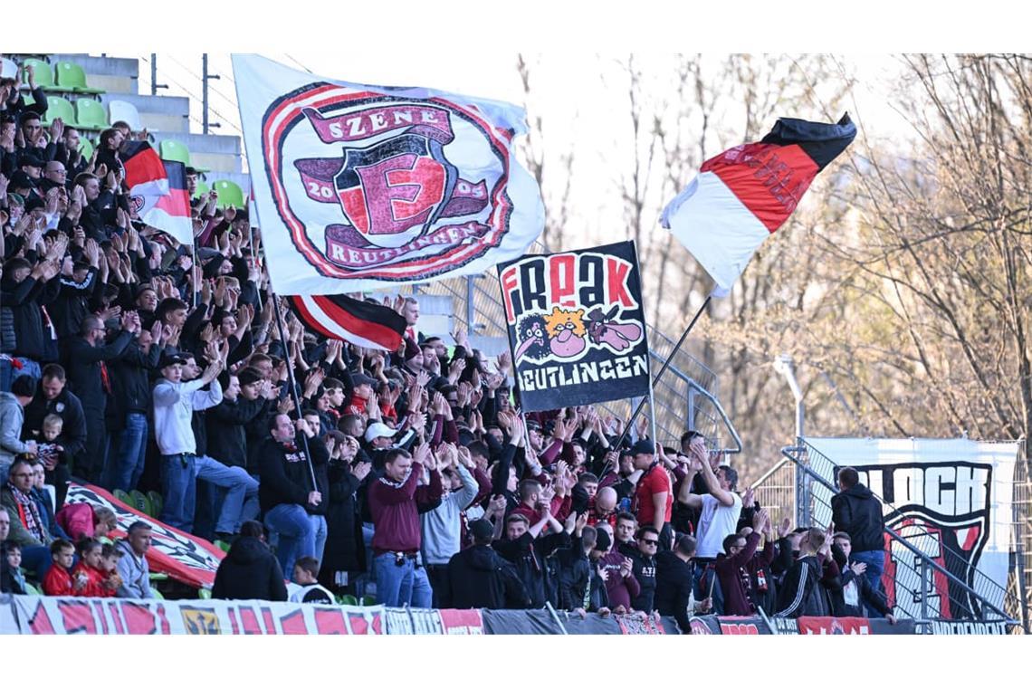 10 000 Zuschauer beim Oberliga-Derby in Reutlingen – und ein 10:0 in Nöttingen