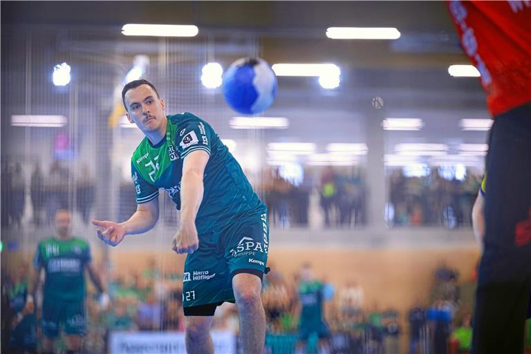Beim souveränen Heimsieg und Weiterkommen ins Finale einmal mehr ein sicherer Siebenmeterschütze: Axel Goller. Foto: Alexander Becher