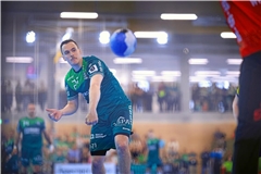 Beim souveränen Heimsieg und Weiterkommen ins Finale einmal mehr ein sicherer Siebenmeterschütze: Axel Goller. Foto: Alexander Becher