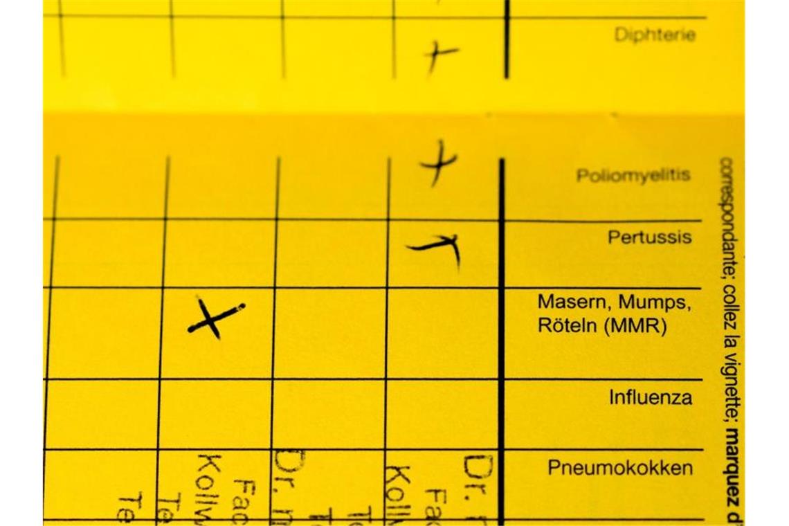 Jeder Zweite würde sich gegen Corona impfen lassen