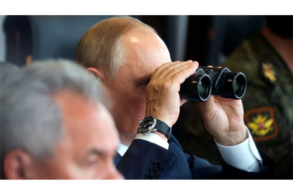 Luftraum gesperrt: Russland und Belarus beginnen Großmanöver Beim vorigen Manöver 2021 verlegte Russland Truppen für den späteren Angriff auf die Ukraine. (Archivbild)