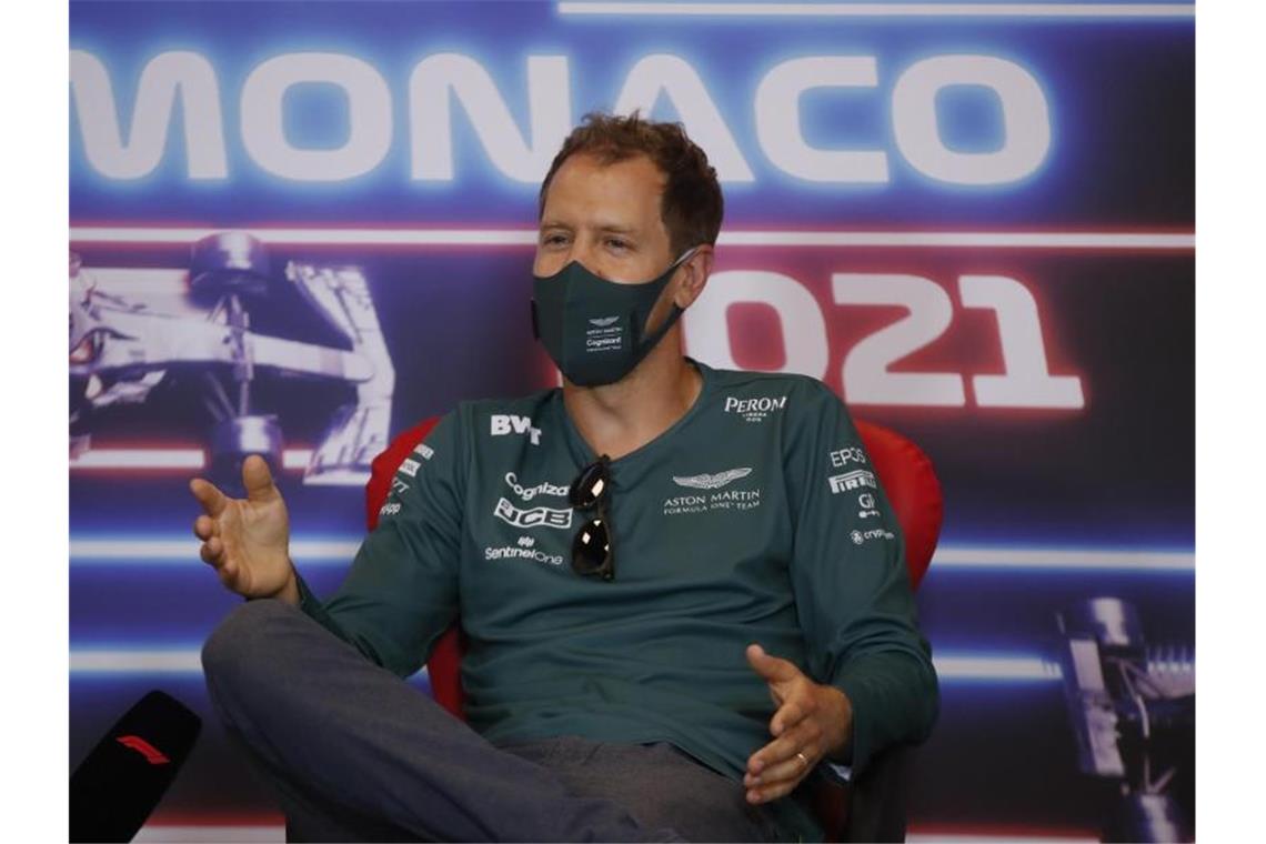 Boxengeflüster aus Monaco: Crashs, Frauen-Power & Heimspiel Bekommt bei Aston Martin weibliche Verstärkung: Sebastian Vettel. Foto: Sebastien Nogier/EPA Pool/AP/dpa