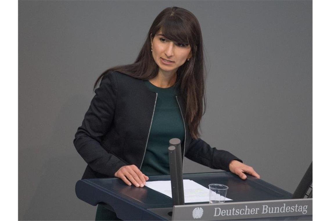 SPD-Abgeordnete beklagt sexuelle Belästigung im Bundestag Bela Bach beklagt in einem Interview Belästigung und sexuelle Übergriffe im Parlament. Foto: Jörg Carstensen/dpa