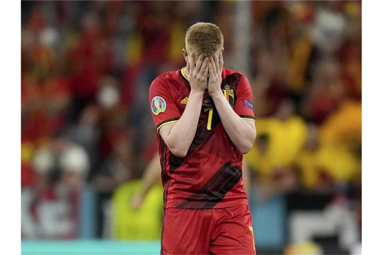 Belgiens Kevin De Bruyne hadert mit einer Torchance. Foto: Matthias Schrader/Pool AP/dpa