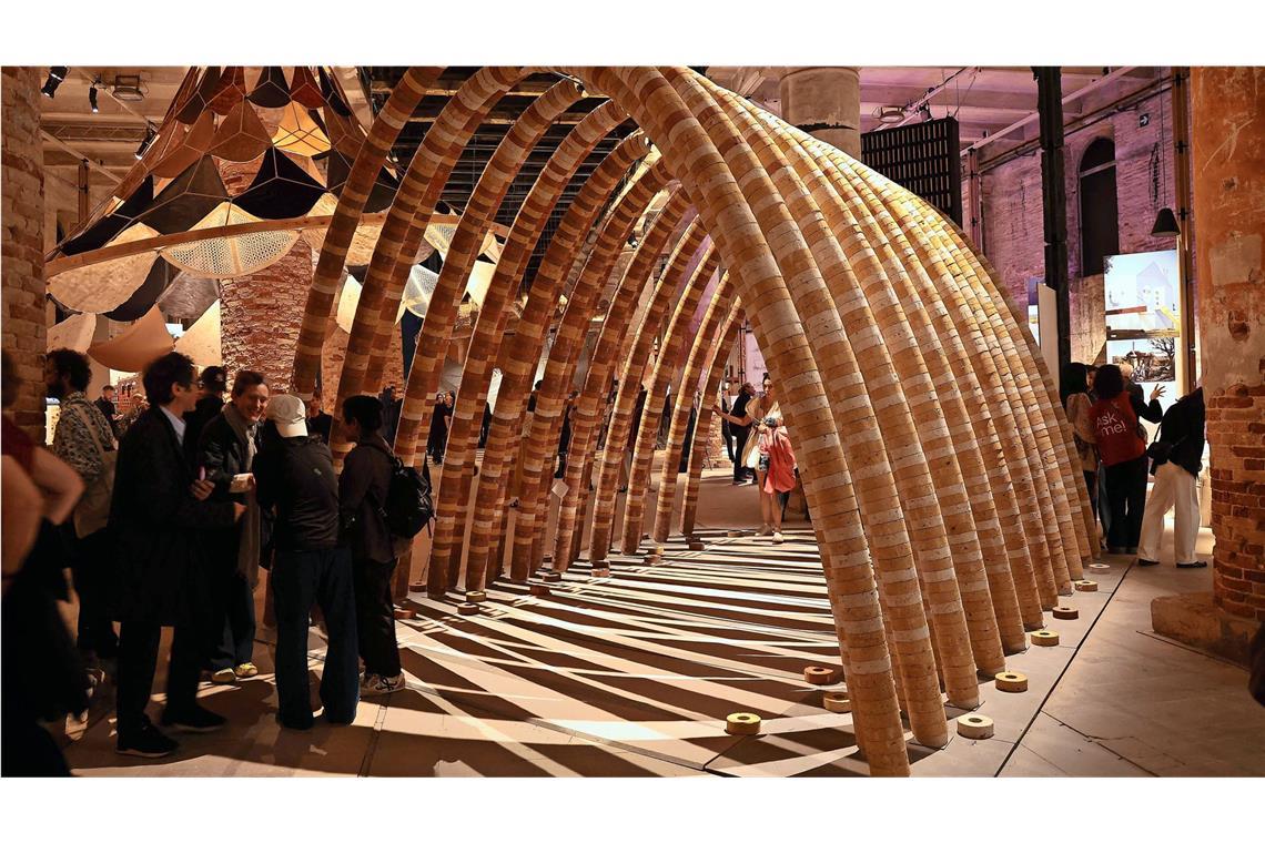 Eine Kapelle aus Fäkalien von Elefanten Beliebtes Foto-Motiv: die „Elephant Chapel“
