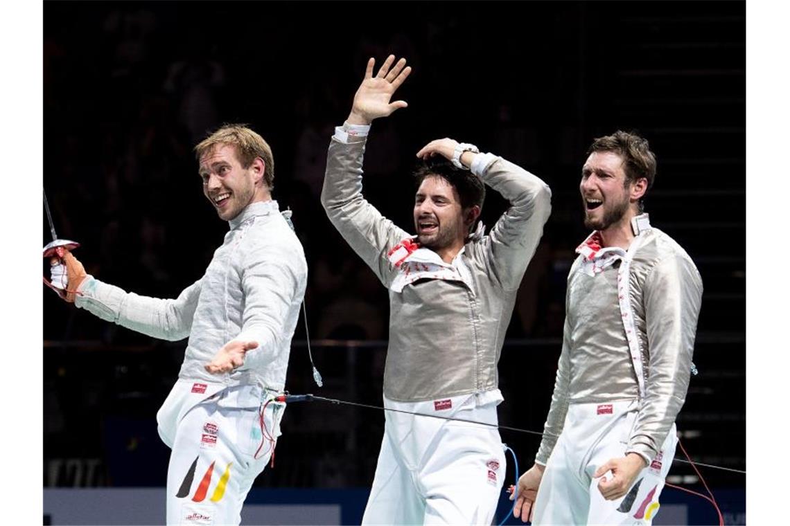 Fechter erfüllen Ansprüche - aber nicht in allen Bereichen Benedikt Wagner, Matyas Szabo und Max Hartung (l-r) wurden Team-Europameister mit dem Säbel. Foto: Marius Becker