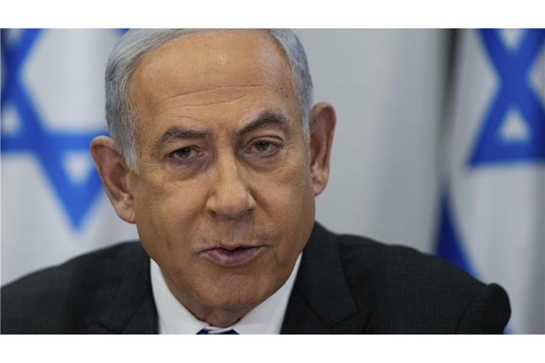 Benjamin Netanjahu erklärte, dass Israel für den tödlichen Angriff auf die Helfer verantwortlich sei.