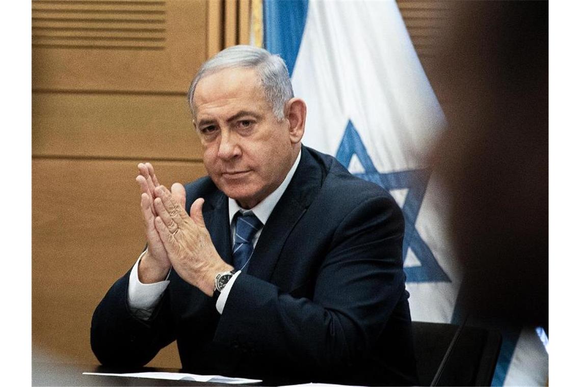 Benjamin Netanjahu hat einen Unterstützer mehr als sein oppositioneller Herausforderer Benny Gantz vom Mitte-Bündnis Blau-Weiß. Für eine Mehrheit in der Knesset reicht das aber nicht. Foto: Ilia Yefimovich