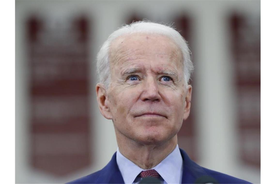 Bereits im vergangenen Frühling war Biden mit Vorwürfen mehrerer Frauen konfrontiert gewesen, wonach er diesen gegen ihren Willen zu nah gekommen sei. Foto: Paul Sancya/AP/dpa