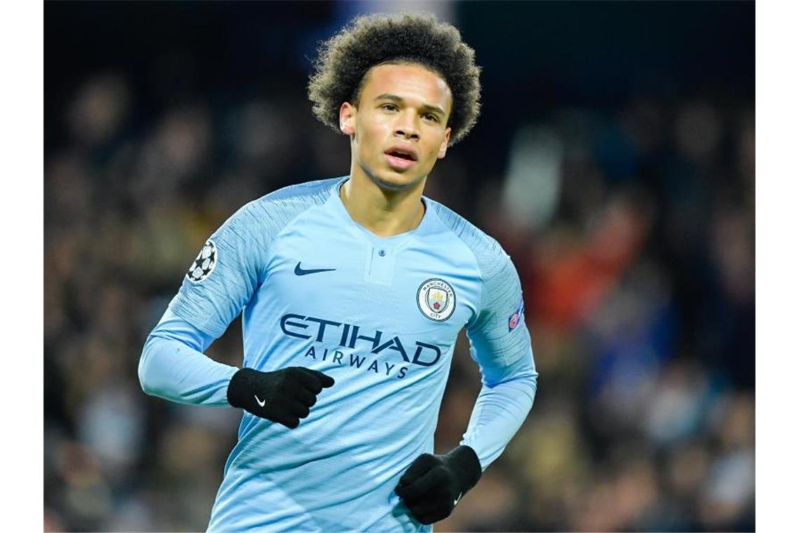 Bereits in den vergangenen Transferperioden soll der FC Bayern München an Leroy Sané interessiert gewesen sein. Foto: Uwe Anspach/dpa