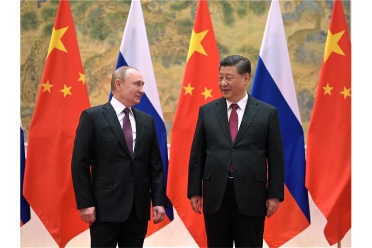 Berichten zufolge soll Russland China um militärische Hilfe im Ukraine-Krieg gebeten haben. Foto: Alexei Druzhinin/Pool Sputnik Government/AP/dpa